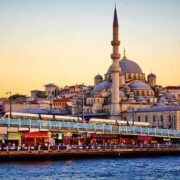 Why Istanbul is Great for Women Travellers !!